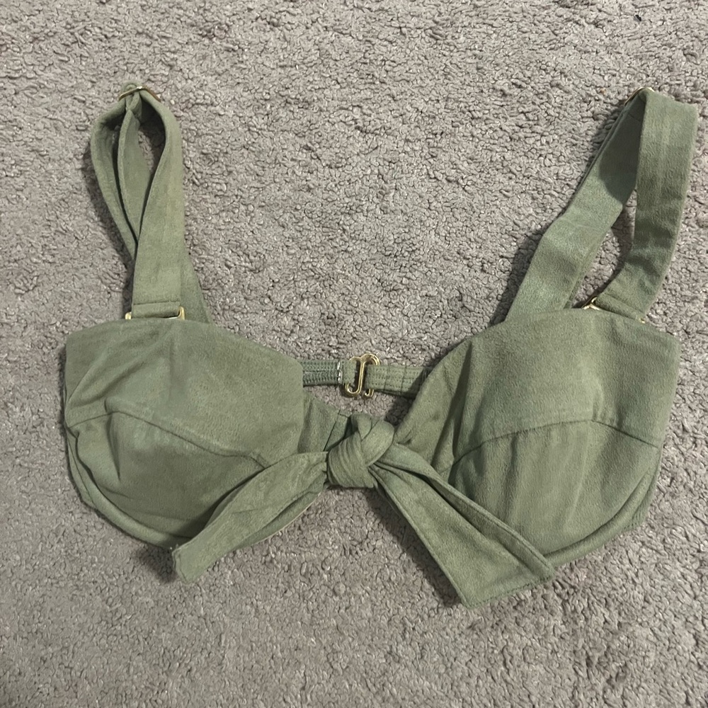 Montce swim suede green bikini top